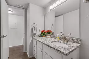 108 Harbor Dr, Runaway Bay, TX 76426 - Photo 4