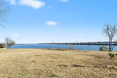 108 Harbor Drive #204, Runaway Bay, TX 76426 - Photo 22