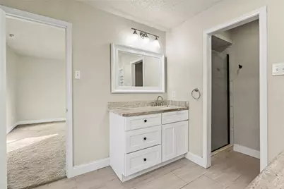 1614 Chesterfield Drive, Carrollton, TX 75007 - Photo 12