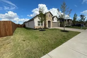 1109 Colonial Bluff Ln, Princeton, TX 75407 - Photo 2