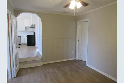 3807 Beverly Drive, Beverly Hills, TX 76711 - Photo 4