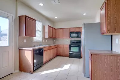 5829 Mount Plymouth Point, Fort Worth, TX 76179 - Photo 4