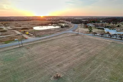 3207 Harris Street, Gainesville, TX 76240 - Photo 1