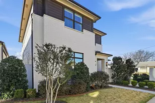 323 Sunset Ln, Fort Worth, TX 76114 - Photo 2