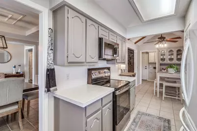 1520 Sugar Creek Drive, Carrollton, TX 75007 - Photo 10