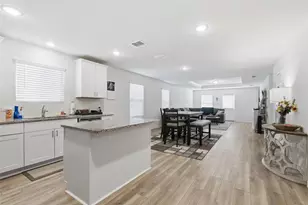 10101 Newtown Dr, Fort Worth, TX 76036 - Photo 6