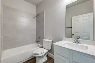 5814 Carlton Garrett St, Dallas, TX 75215 - Photo 8