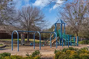 1924 Willow Crk Rd, Lancaster, TX 75146 - Photo 30