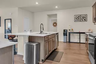 1924 Willow Crk Rd, Lancaster, TX 75146 - Photo 8