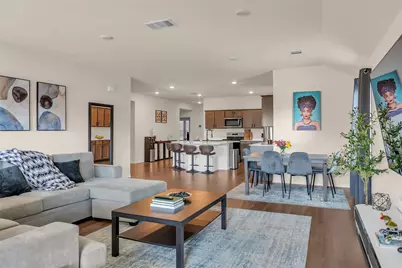 1924 Willow Creek Road, Lancaster, TX 75146 - Photo 10