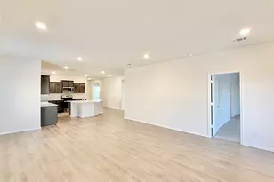 3920 Limestone Blf Dr, Celina, TX 75009 - Photo 6