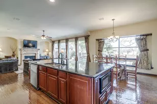 1302 Killian Dr, Mansfield, TX 76063 - Photo 8