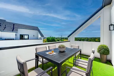 512 N Lancaster Avenue #Bldg 2, Dallas, TX 75203 - Photo 2