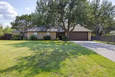 502 Shady Grove Drive, Granbury, TX 76049 - Photo 1
