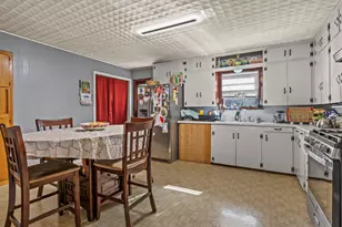 1210 E 4th St, Mt Pleasant, TX 75455 - Photo 8