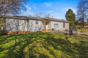 1210 E 4th St, Mt Pleasant, TX 75455 - Photo 26
