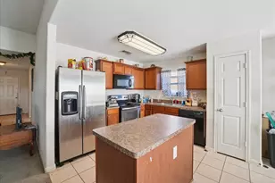 125 Dodge City Ct, Newark, TX 76071 - Photo 10