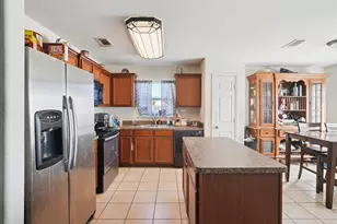 125 Dodge City Ct, Newark, TX 76071 - Photo 12