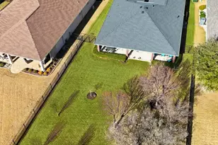 9621 Applewood Trail, Denton, TX 76207 - Photo 2