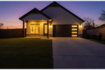 3401 S Hughes Avenue, Fort Worth, TX 76119 - Photo 1