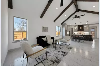 3401 S Hughes Avenue, Fort Worth, TX 76119 - Photo 8