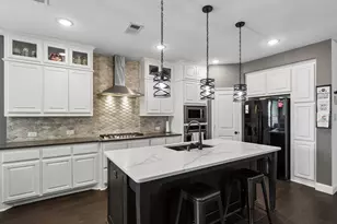 813 Pier St, Little Elm, TX 76227 - Photo 2