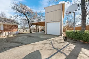 108 N Cliffside Dr N, Burleson, TX 76028 - Photo 6