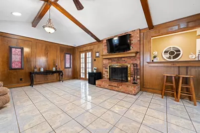 108 N Cliffside Drive N, Burleson, TX 76028 - Photo 12