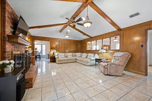 108 N Cliffside Dr N, Burleson, TX 76028 - Photo 10