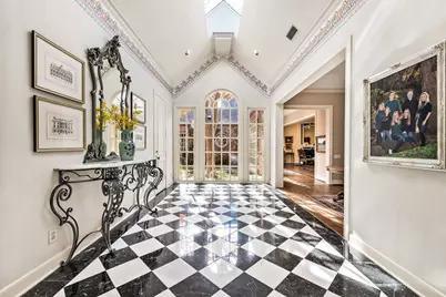 17 Stonecourt Circle, Dallas, TX 75225 - Photo 2