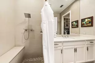 17 Stonecourt Cir, Dallas, TX 75225 - Photo 24