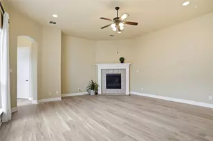 838 San Clemente, Irving, TX 75039 - Photo 10