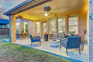 208 Lemley Dr, Fort Worth, TX 76131 - Photo 2