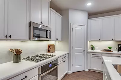 208 Lemley Drive, Fort Worth, TX 76131 - Photo 10