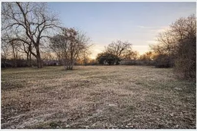 3915 Moulton Street, Greenville, TX 75401 - Photo 2