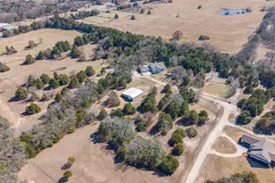 1975 Cr 4106, Greenville, TX 75401 - Photo 4