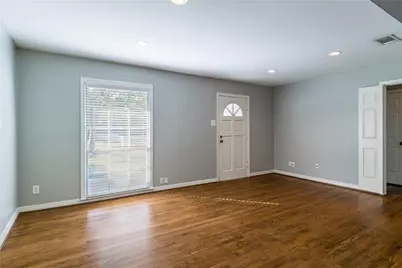 9611 Lakemont Drive, Dallas, TX 75220 - Photo 4