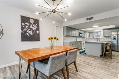 1225 Sleepy Hollow Court, Grapevine, TX 76051 - Photo 8