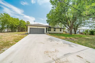 613 Jefferson Avenue, Princeton, TX 75407 - Photo 1