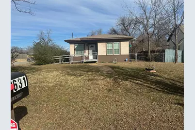 631 W Walker Street, Denison, TX 75020 - Photo 2