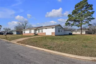 100 Rosedale Ave, Keene, TX 76059 - Photo 6