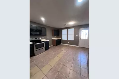 512 Magdalen Avenue, Fort Worth, TX 76036 - Photo 2