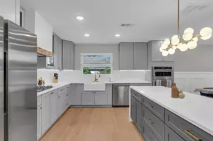 11107 Hillcrest Rd, Dallas, TX 75230 - Photo 4