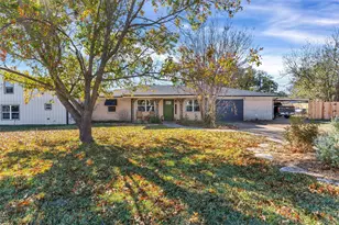 406 N Oak Ln, Tolar, TX 76476 - Photo 6