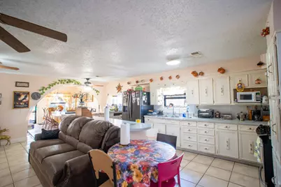 1025 S Belknap Street, Mexia, TX 76667 - Photo 14