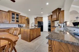 415 Breezeway Ct, Cedar Hill, TX 75104 - Photo 10