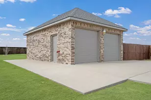 10909 Chriswood Dr, Crowley, TX 76036 - Photo 30
