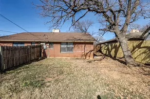 712 Woodland Ct, Kennedale, TX 76060 - Photo 14