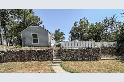 1864 Highland Avenue, Fort Worth, TX 76164 - Photo 18