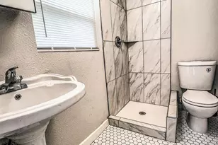 1864 Highland Ave, Fort Worth, TX 76164 - Photo 24